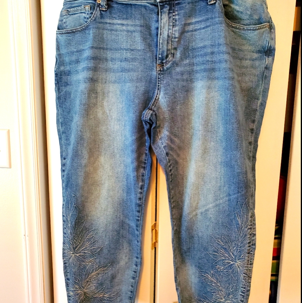 NWOT Lucky Crops 20W